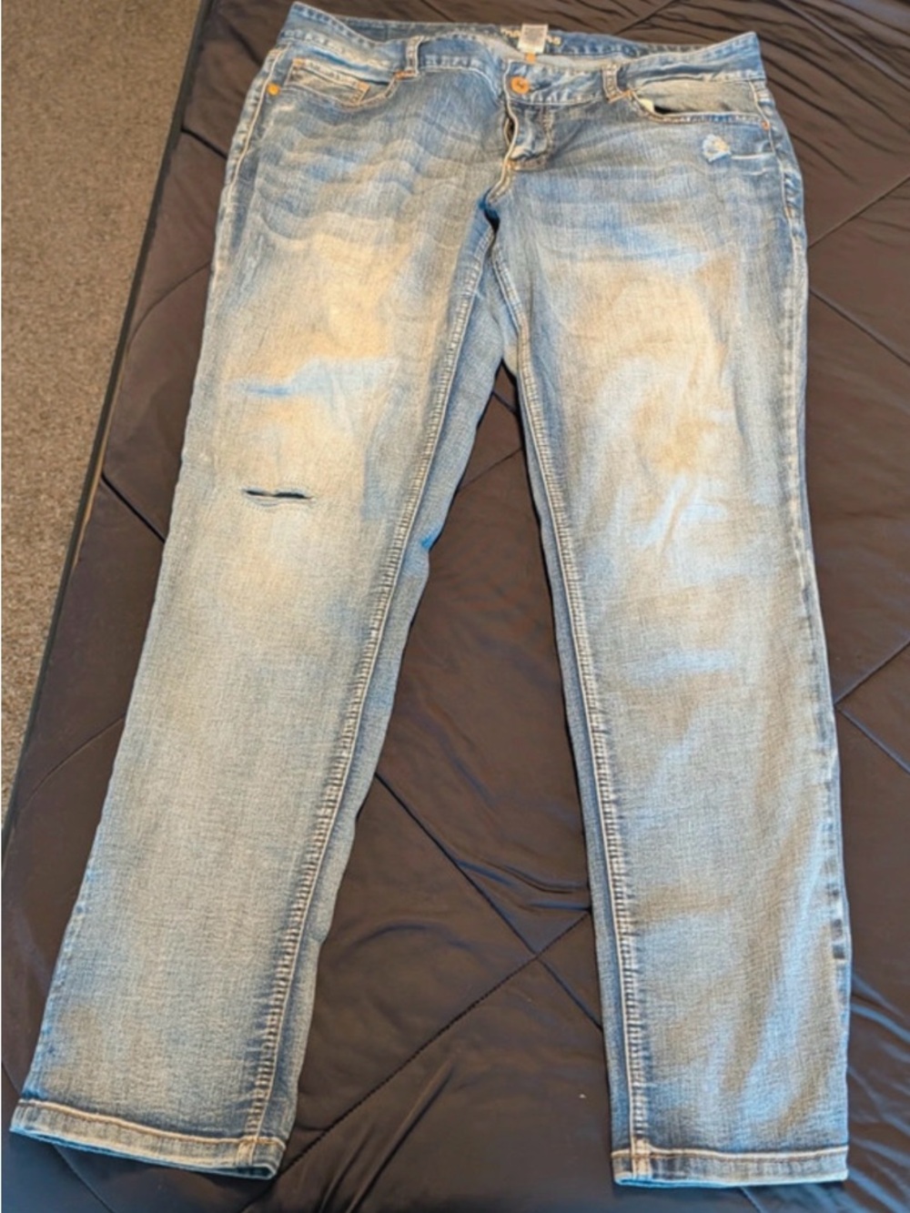 Maurices Light Blue Straight Leg Women’s Jeans XXL 16-18